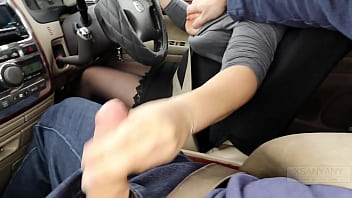 Preview 2 of Xxx Sex Move Animal N Gals - Extreme and risky handjob while driving car ! SanyAny nylon _-)