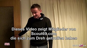 Preview 1 of Xurated Full - Jungspund versagt bei 2 MILFs - Papa springt ein und fickt beide - German Mature