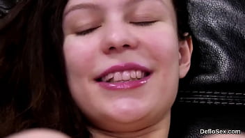 Preview 4 of Orgasm Kapali - Impressive nympho masturbates narrow pussy until she is having orgasm