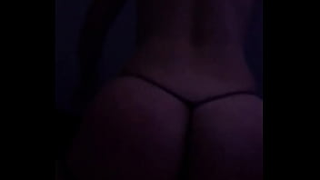 Preview 1 of Sweaty Aerobics - Que rico culo tiene mi sobrina