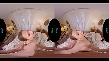 Preview 4 of Fast Taim Saxhindi - VRHUSH Antonia Sainz distracts you from watching TV