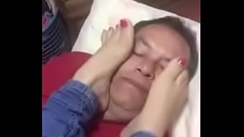 Preview 2 of 1 Nigh - Ama Shely limpiando sus pies