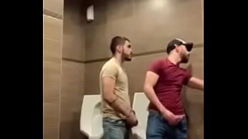 Preview 3 of Sexy Besty Wifecom - Banheirao gay natal/rn
