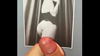 Preview 1 of Xxx Snnu Video - Tributo a un amica di Twitter