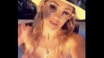 Preview 3 of Mothers With Duoder - Aracely Ar&aacute_mbula presumiendo su lindo cuerpo