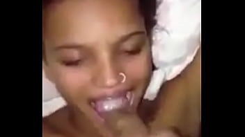 Preview 3 of Young Son Old Momsex - Bebendo t&ocirc_ leite