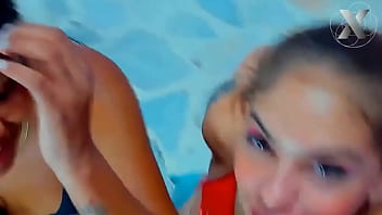 Preview 4 of Hq Porn Yara - double blowjobs on a huge cock - SLOPPY