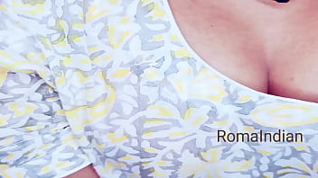 Preview 3 of Abg Mrmek Camgrog - Hot desi show cleavage to stepbrothers