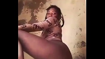 Preview 3 of Sex Oorn Free Porn - Jocilena - OH MY GOD WHAT THIS PRETTY GIRL DOING??