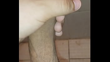 Preview 2 of Lesbo Mom Fuck - Me masturbo en cuarentena