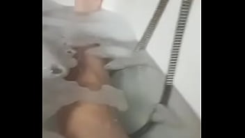 Preview 1 of He Sharing Massage In His Mouth - Video de v&eacute_rification