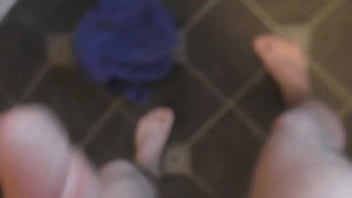 Preview 4 of Cabina Cam - Huge cock,  huge muscles and huge cumshots part 1