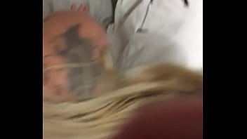 Preview 2 of Uk Mom Suno - Loira tatuada sendo comida pelo king Monster