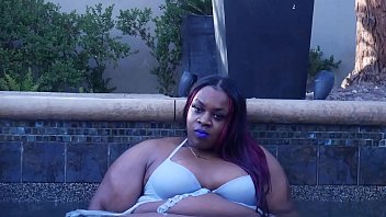 Preview 2 of 3d Horse Assfucked - fat ebony ghetto mom in a jaccuzi