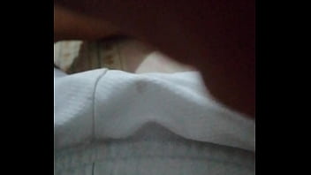 Preview 1 of Plump Gym Mature Facials - Toco a mi novia,  y ella se exita,  luego la penetro mientras mira su telefono
