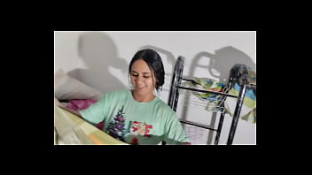 Preview 1 of Two Women One Man Porn - Me follo a mi hermanastra mientras ella aregla su ropa