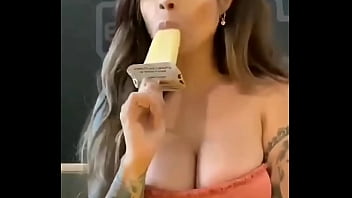 Preview 1 of Xxhide Bf - Gorgeous girl sucking big size ice cream