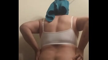Preview 4 of Milf Dildo Squat - ROSSA TRAVESTI SIEMPRE TUYA