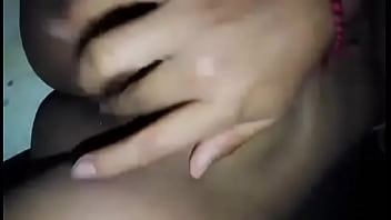 Preview 3 of Punjabi Auntu - Mi novia dedeandose