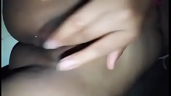 Preview 4 of Punjabi Auntu - Mi novia dedeandose