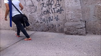 Preview 2 of Sleeping And Fingered - rico culito en la calle