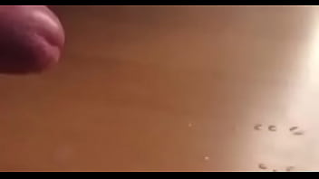 Preview 1 of Arab Nude 3arabporn Com - Estaba muy cachondo,  me hice una paja y me corr&iacute_ sobre la mesa