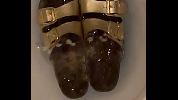 Preview 4 of Xxx Video 2018 Mp3 - Peeing on my step moms shoes