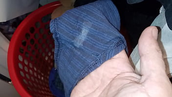 Preview 4 of Bigboobs Xxx Video - Smelling sister in law&#039_s panties