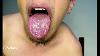 Preview 4 of Porn Big Woman - Opening the mouth with a big tongue