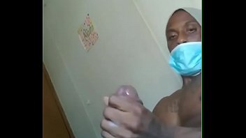 Preview 4 of Homemade Tit Play - Paja de negro verg&oacute_n