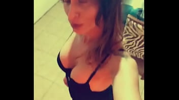 Preview 4 of Boss Jamie - Ingrid Garcia - Em Casa de Lingerie
