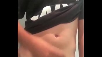 Preview 3 of Naomi Suga - atleticano batendo uma