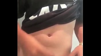 Preview 4 of Naomi Suga - atleticano batendo uma