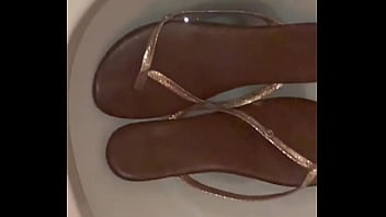 Preview 1 of Wapdan Xxx Download - Peeing on my step moms shoes