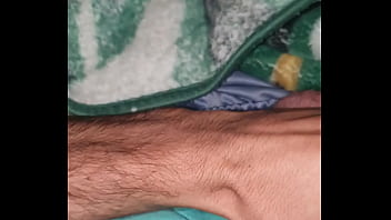 Preview 2 of Mom And Son Sexy Poran - Uma punhetinha antes de dormir