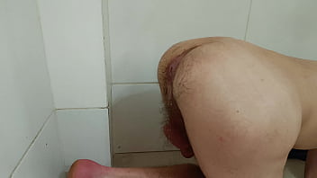 Preview 3 of Shag A Midget Com - Meu marido tirando o mij&atilde_o que dei no cu dele