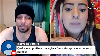 Preview 3 of Dirty Anal - PORNSTAR EMI RIPPI RESPONDENDO PERGUNTAS PICANTES E INDECENTES DO PUBLICO