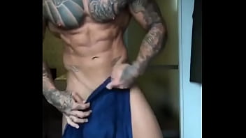 Preview 1 of Gina B Coule - Bodybuilder peladao