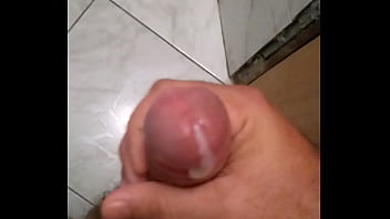 Preview 2 of Moms Big Ass Oil Massage Sun - Agite antes de beber