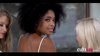 Preview 1 of Smaii Girl Xx - Lesbian Tight Asses