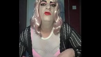 Preview 1 of Got Stuck - mark wright the bisexual crossdresser calling all you crossdressers gays and bisexuals out there to come fuck me and humiliate me on cam