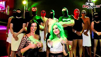 Preview 1 of French Lou Lou - Deutsche Hausfrauen Creampie gangbang Sperma party