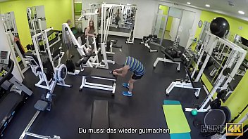 Preview 1 of Dawnlods Xxx Videos - HUNT4K. Naiver Fitness-Hase hat Sex mit reichen M&auml_nnern anstatt zu trainieren