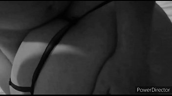 Preview 1 of Xxx 1gb Video - Gordibuena termina el a&ntilde_o sacando leche en cuatro