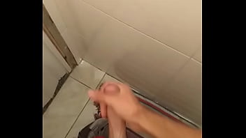 Preview 2 of Banghla Sex - botando os 18 cm para gozar