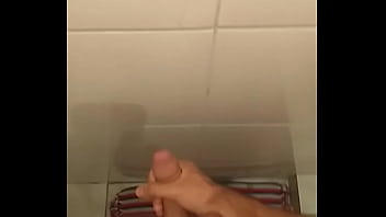 Preview 4 of Banghla Sex - botando os 18 cm para gozar