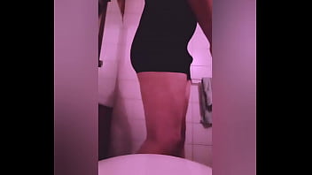 Preview 1 of Son Fuck Mommy Family - Solita frente a la camara