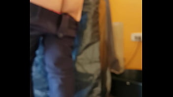 Preview 1 of Heshe Heshe - Resultado de la cuarentena la vecina en el cuarto de lavado