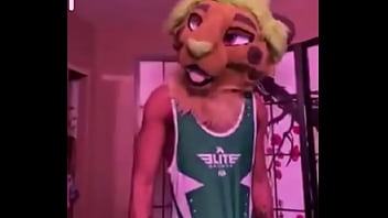Preview 2 of Sunilion Parn Xxx Hd Video - Furry in wrestling outfit strips and jerks pt1