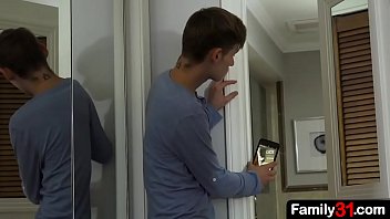Preview 1 of 18 Gals Sex Hd Karala - Young sexy stepson is in total awe of his beefy stepdad as he enters the house after his morning run